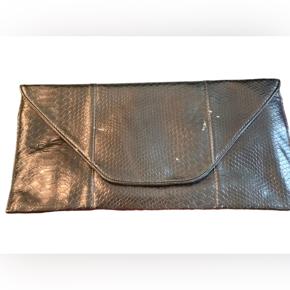 Sliver crocodile skin